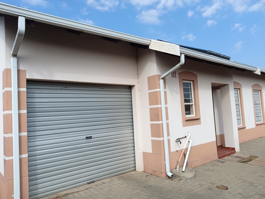 3 Bedroom Property for Sale in Raceway Free State